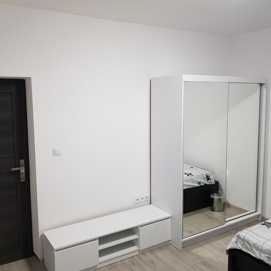 Mirrorroom Pl Downtown Kwatera prywatna